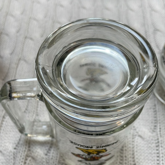 Vintage Walt Disney Production Mickey and Minnie Mouse Glass Footed Mug Set - Picture 8 of 10